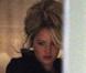 Jennifer Lawrence : Chignon rétro et look des années 1970 pour Abscam