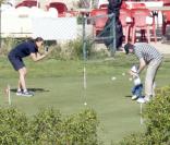 Princesse Victoria : Premiers pas d'Estelle, lors de tendres vacances à Almeria