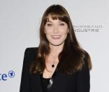 Carla Bruni : Valérie Trierweiler, Nicolas Sarkozy et autres confidences...