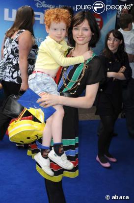 Sophie Ellis-Bextor et son fils Sonny, le 14/07/08