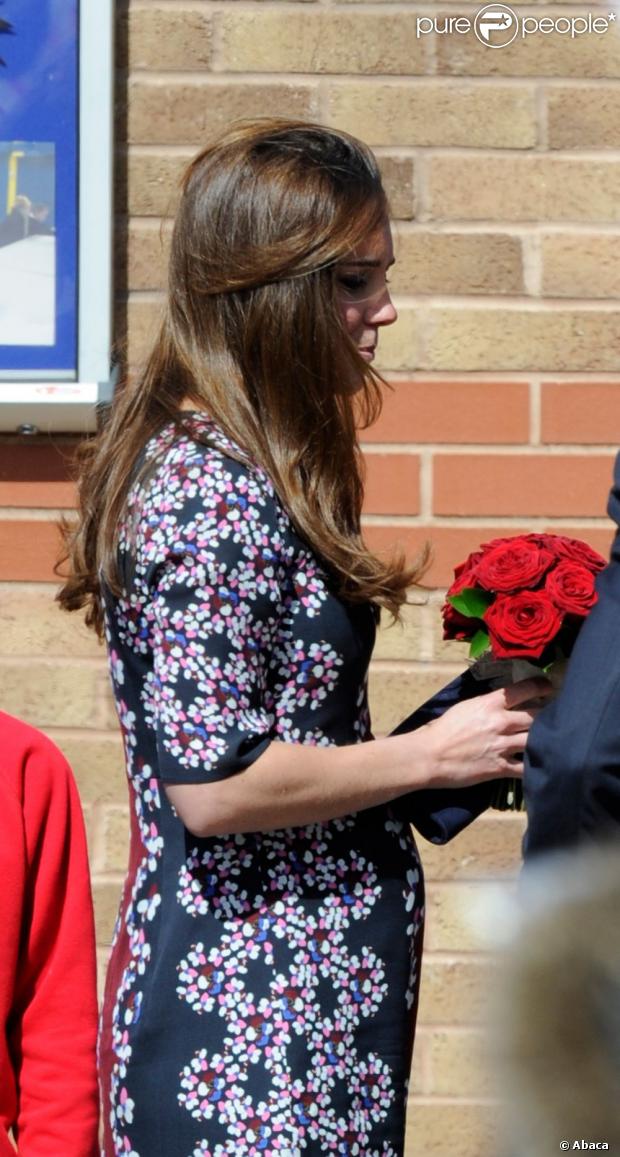 CASA REAL BRITÁNICA - Página 86 1109896-the-duchess-of-cambridge-waves-to-620x0-1