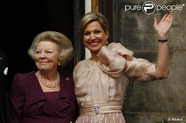 ENTRONIZACIÓN DEL REY GUILLERMO A. DE HOLANDA - Página 58 1115001-princess-beatrix-and-queen-maxima-wave-620x0-1