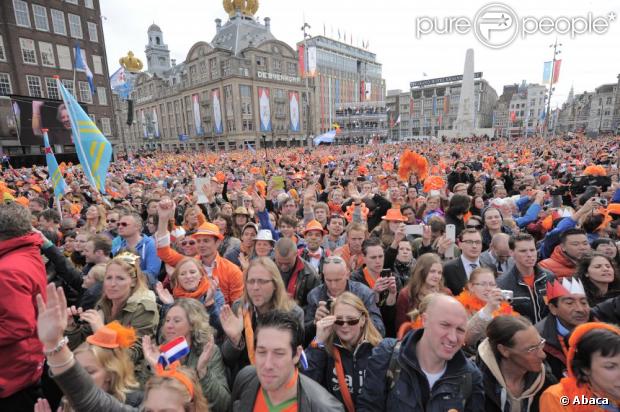 ENTRONIZACIÓN DEL REY GUILLERMO A. DE HOLANDA - Página 58 1115111-general-view-of-royale-fans-and-danish-620x0-1