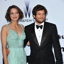 Marion Cotillard et Guillaume Canet durant le gala de l'amfAR dans le cadre du Festival de Cannes le 21 mai 2009