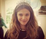 Elisa Sednaoui : Enceinte et entourée de ses amies, la future maman rayonne !