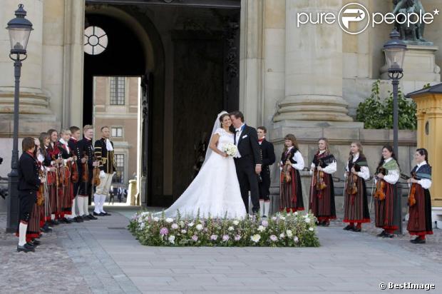 BODA REAL DE MAGDALENA DE SUECIA Y CHRIS O`NEILL 8/06/2013 - Página 33 1150196-la-princesse-madeleine-de-suede-avec-620x0-1