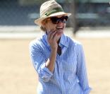 Reese Witherspoon  adopte la tendance short   