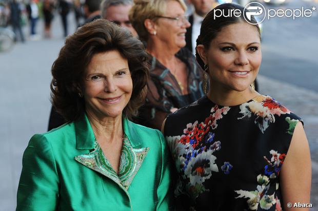 CASA REAL DE SUECIA - Página 9 1220792-queen-silvia-and-crown-princess-620x0-1