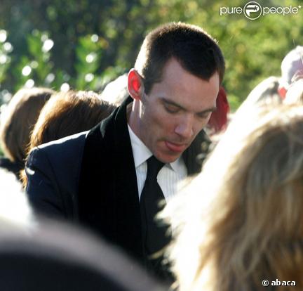 Enterrement de la maman de Jonathan Rhys-Meyers