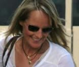 Helen Hunt et sa fille Makenna font du yoga (