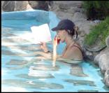 Helen Hunt relax dans un spa à Palm Springs
