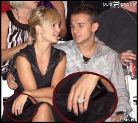Mena Suvari et son fiancé Simone Sestito