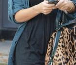 Lily Allen : Jamais sans mon sac léopard !