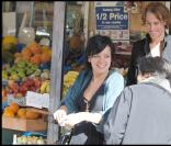 Lily Allen : Jamais sans mon sac léopard !