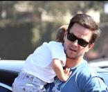 Mark Wahlberg emmène sa famille voir 'Madagascar 2'