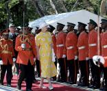 La reine MArgrethe de Danemark et son époux le prince Henrik en Tanzanie