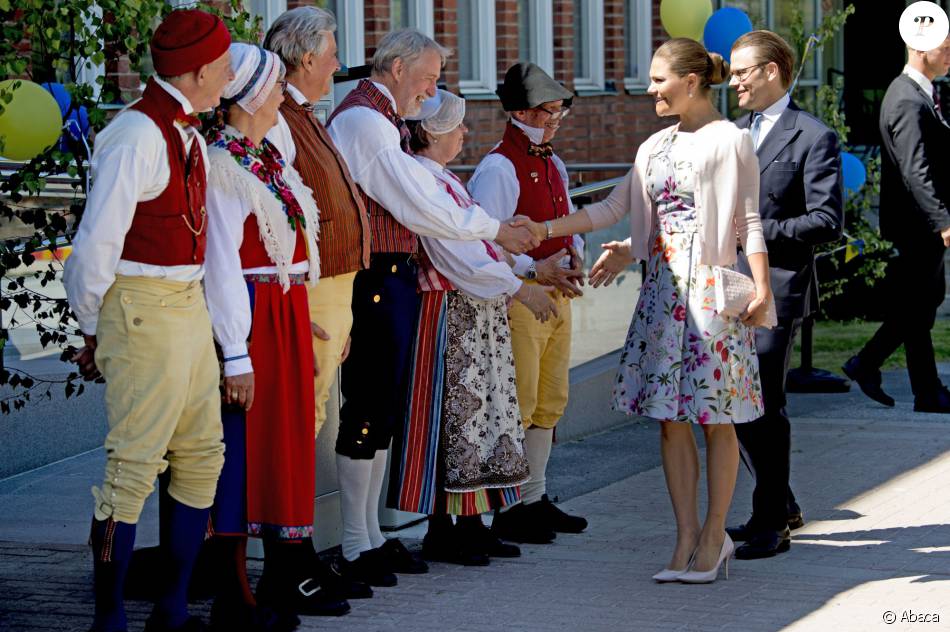 CASA REAL DE SUECIA - Página 95 2372281-crown-princess-victoria-and-her-husband-950x0-1