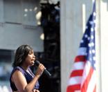 Jennifer Hudson chante l'hymne americain a la convention democrate a Denver en Aout 2008