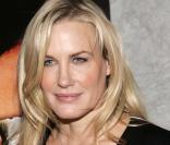 Daryl Hannah utilise du biocarburant pour son véhicule