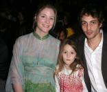 Natacha Regnier, son compagnon Guillaume Bounaud et sa fille Lise