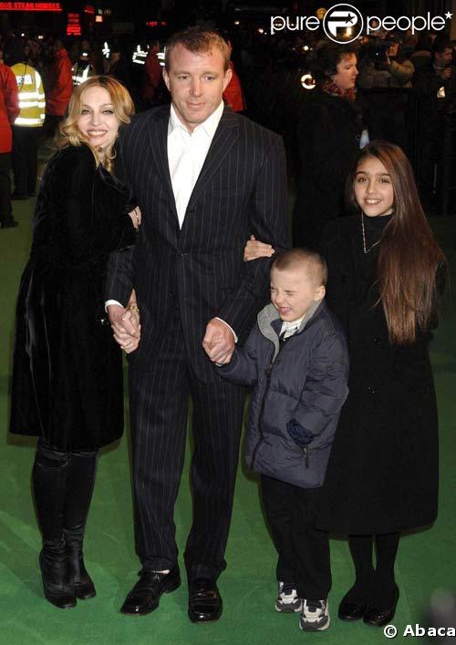 Madonna et Guy Ritchie avec Rocco et Lourdes