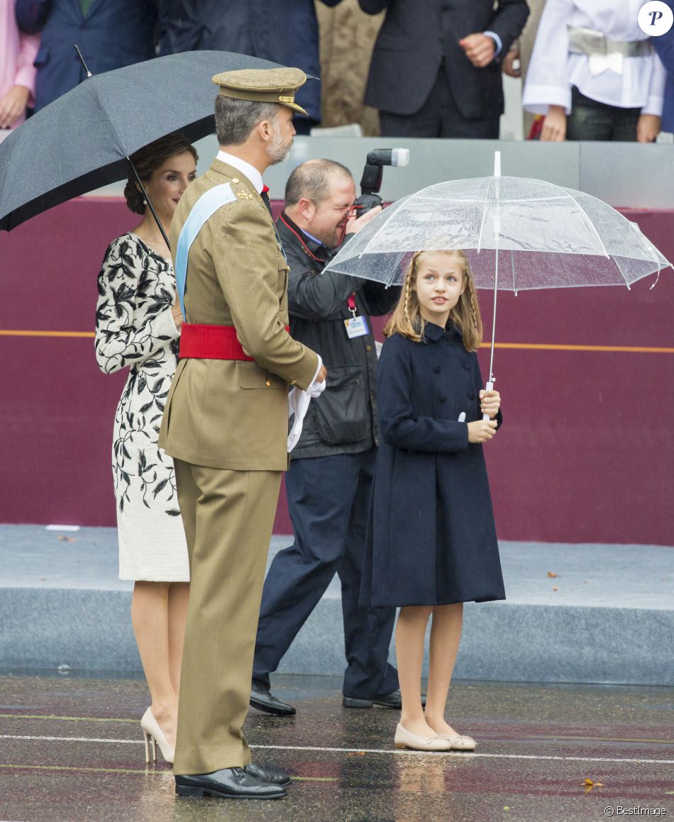 AGENDA DE SM. REYES FELIPE y LETIZIA  - Página 31 2721765-le-roi-felipe-vi-et-la-reine-letizia-d-e-950x0-2