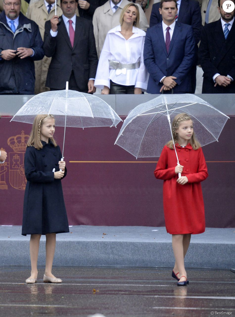 AGENDA DE SM. REYES FELIPE y LETIZIA  - Página 30 2721813-l-infante-sofia-d-espagne-en-manteau-ro-950x0-2