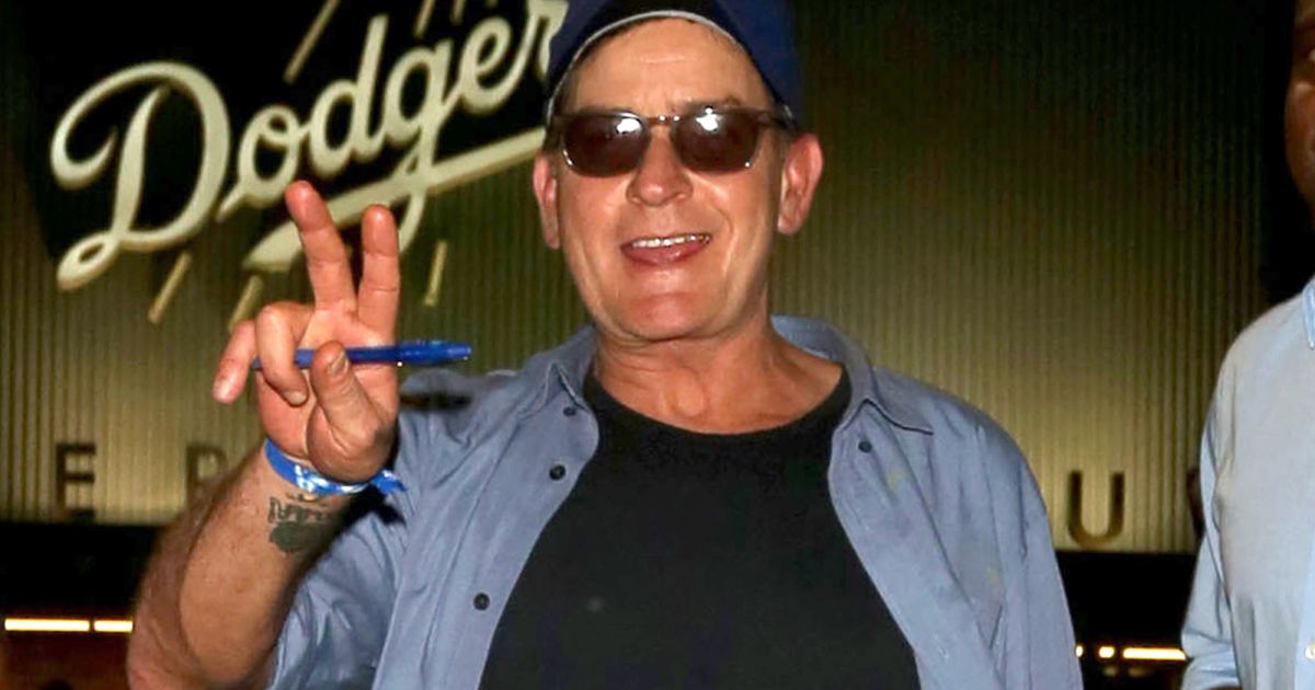 Charlie Sheen séropositif : "Je participe à un essai clinique révolutionnaire" - Pure People