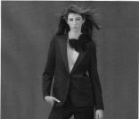 Sophie Vouzelaud fait le mannequin pour Closer