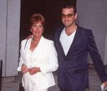 Robbie Williams, anxieux pour sa mère (ici à gauche)