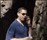 Barack Obama en vacances à Hawaii, mais... toujours joignable !