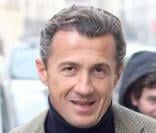 Les frères Sarkozy : la collusion Patronat, Politique, Pharmacie 153951-francois-sarkozy-rend-visite-a-156x133-4