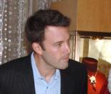 Rachel Bilson (Newport Beach) et Ben Affleck avec le Père Noël, qui a des goûts de luxe! 