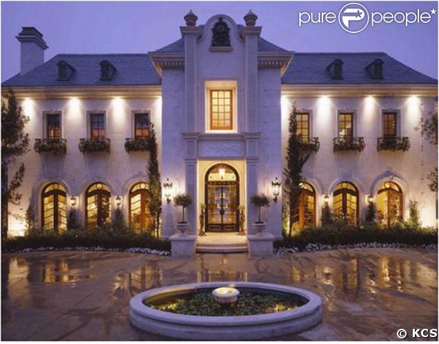 Voici la nouvelle maison de Michael Jackson à 100 000 dollars le mois...