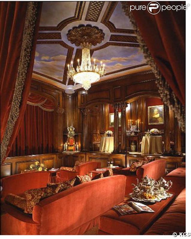 Voici la nouvelle maison de Michael Jackson à 100 000 dollars le mois...
