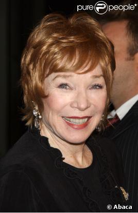 Shirley MacLaine prêtera ses traits à Coco Chanel pour un téléfilm événement