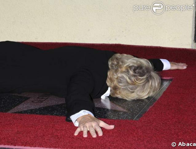 Glenn Close, ravie de recevoir son étoile !