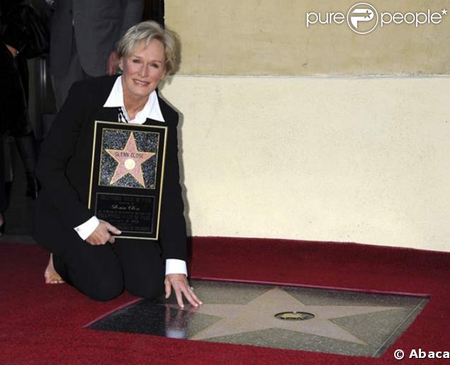 Glenn Close, ravie de recevoir son étoile !