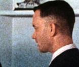 Tom Hanks dans Forrest Gump serrant la main à Richard Nixon 
