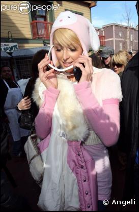 Paris Hilton a tout bon question look au Festival de Sundance ! Euh... en fait, non !!!