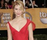 Claire Danes en robe éclatante, signée Nina Ricci, hier soir aux SAG Awards