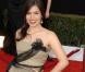 America Ferrera, métamorphosée dans sa robe nude et noire, signée Vera Wang, aux SAG Awards hier soir  