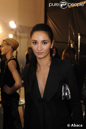 Rachida Brakni au défilé Elie Saab