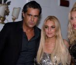 Lindsay Lohan, ici en compagnie d'Eduardo Costa, l'un des trois hommes avec lesquels elle a flirté à Capri
