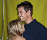 La chanteuse des Black Eyed Peas, Fergie, 33 ans, avait avoué être bi-sexuelle mais ça n'a pas effrayé le comédien Josh Duhamel, 36 ans, vu dans Las Vegas. Ils se fiancent en 2007 et se marient début 2009.