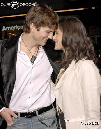 Avec Bruce Willis, Demi Moore formait un couple superstar avec 3 enfants de 1987 à 1998. En 2005, elle épouse Ashton Kutcher, il a 27 ans à l'époque et est de seize ans son aînée. Qu'importe, leur histoire fonctionne !