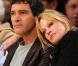 En 1995, Melanie Griffith rencontre Antonio Banderas sur le tournage de la comédie (oubliable) Two Much. Agée de 51 ans et lui de 48 ans, ils forment un couple solide : finies les cures de désintox pour l"actrice !