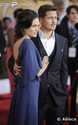 En 2005, sur le tournage de Mr&amp;Mrs Smith, c'est le coup de foudre entre Brad Pitt et Angelina Jolie, âgés de 45 et 33 ans. Quatre ans après, le couple le plus beau d'Hollywood a 6 enfants dont 3 adoptés.