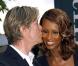 En 1992, le troublant David Bowie épouse le magnifique top somalien Iman Abdulmajid. Huit ans plus tard naîtra de leur union une petite Alexandria Zahra.