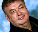 Dominique Besnehard prépare une fiction pour Canal °